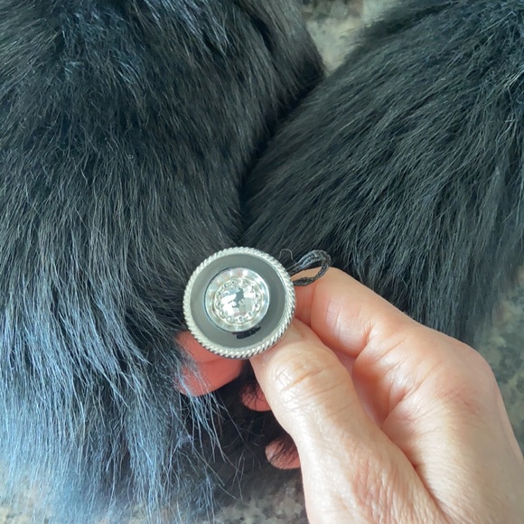 Fox Fur Collar - Picture 2 of 7